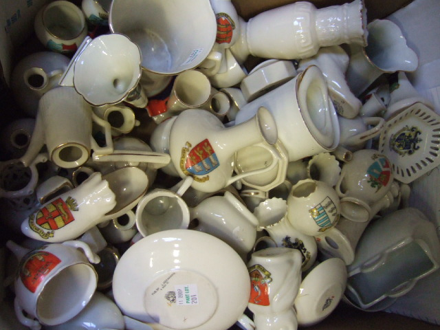 A large quantity of crested china approximately 59