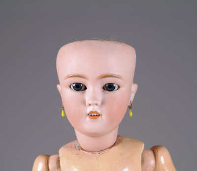 18 SIMON HALBIG 1159 LADY DOLL A well modeled lady