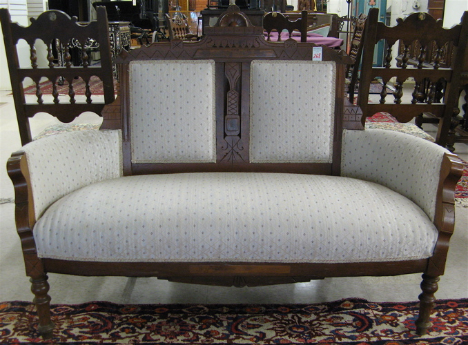 VICTORIAN SETTEE Eastlake design last quarter of the 19th century