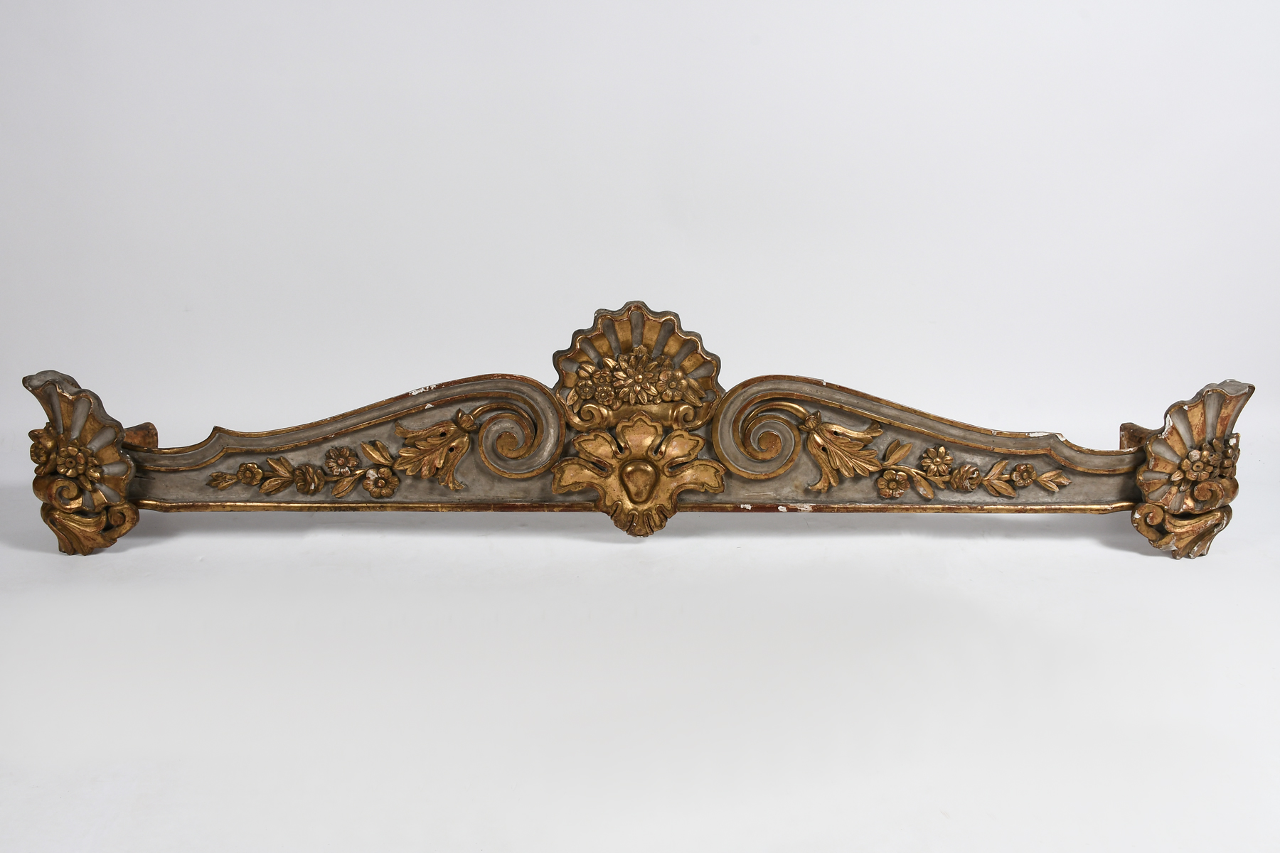 18TH C CARVED PARCEL GILT ARCHITECTURAL PEDIMENT Carved Parcel Gilt