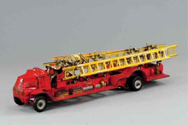 ARCADE MACK LADDER TRUCK Large scale example cast iron painted