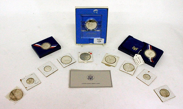 A STIRLING SILVER PROOF UNITED NATIONS 1973 PEACE MEDAL a