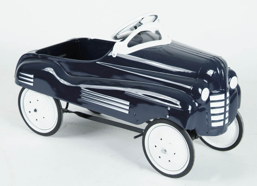 MURRAY STUDEBAKER PEDAL CAR Professionally restored blue vehicle with white