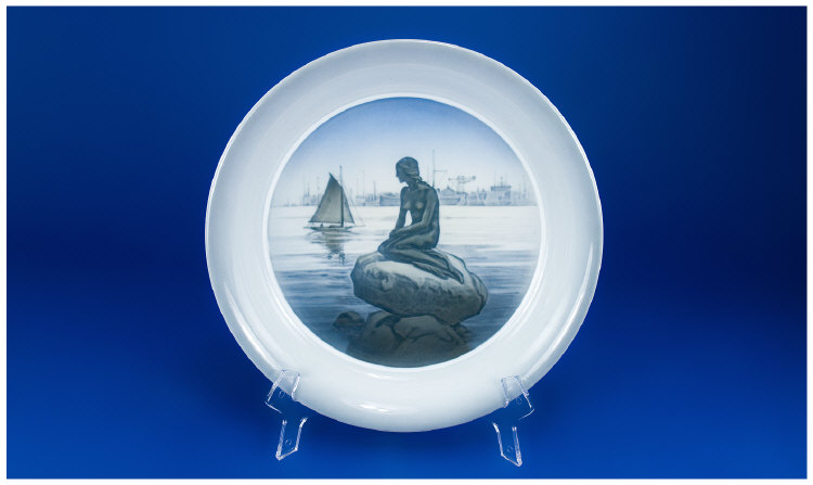 Royal Copenhagen Mermaid Dish Langelinie 3643 9 inches in diameter