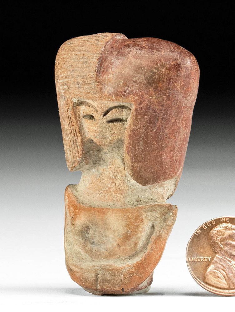 Valdivian Pottery Venus Fragment First Time At Auction Pre Columbian