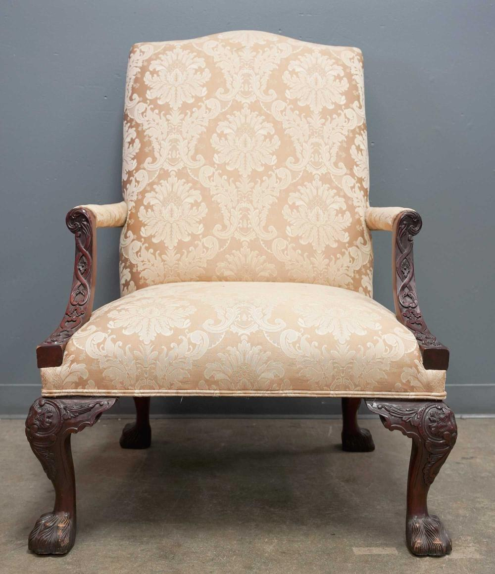 BEACON HILL CHIPPENDALE STYLE MAHOGANY ARMCHAIRCondition with wear to paw