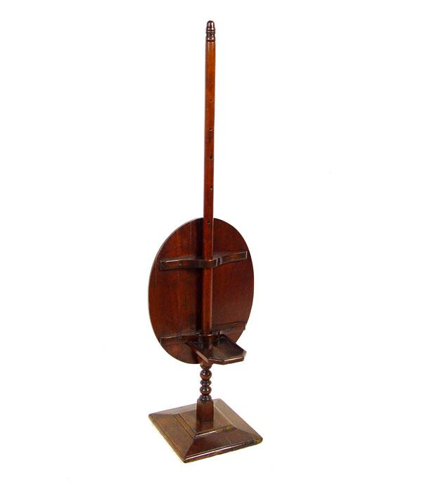 18TH C ENGLISH WALNUT POLE SCREEN CANDLE STAND Finely turned