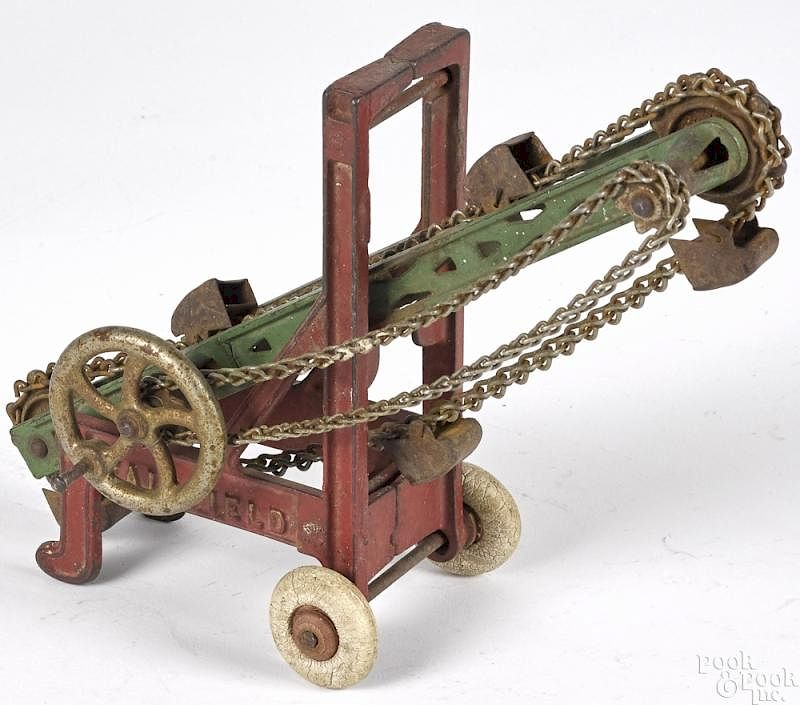 Kenton cast iron Fairfield loader Kenton cast iron Fairfield loader