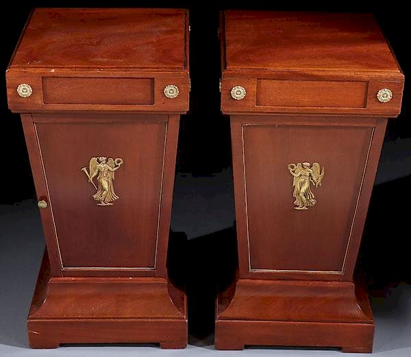 A PAIR OF BRONZE MOUNTED MAHOGANY PEDESTALS A PAIR OF