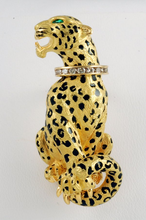 Jaguar diamond dress clip 18K yellow gold and black enamel