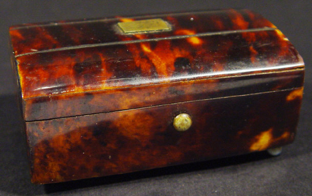 19th Century tortoiseshell box with domed hinged lid 7cm in