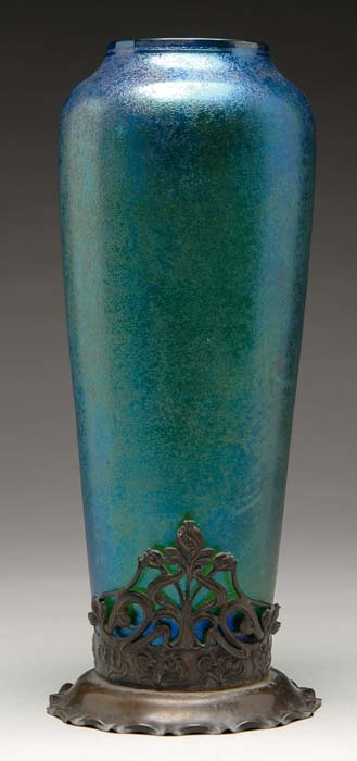 KARL GOLDBERG BOHEMIAN GLASS VASE Wonderful Bohemian glass vase has