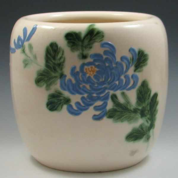 Hand Painted Jardiniere unmarked small chip on the underside of