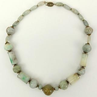 Antique Chinese Jadeite Bead Necklace Antique Chinese Jadeite Bead Necklace