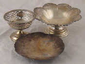Silver A footed bonbon dish 14cm across Sheffield 1944 a