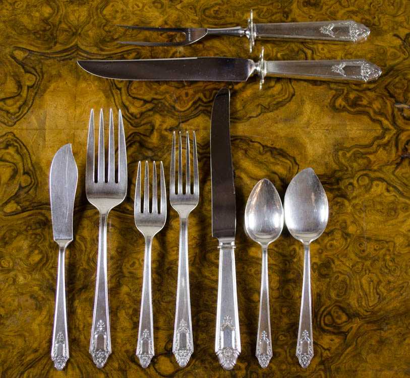 LUNT GRANADO STERLING SILVER FLATWARE SET fifty three piece service