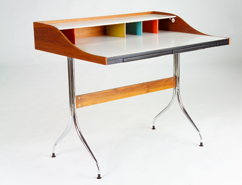 GEORGE NELSON HERMAN MILLER Fine Swag Leg desk with gallery