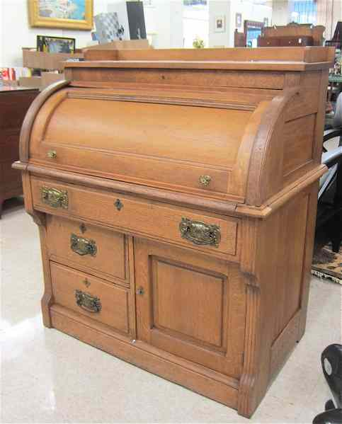 VICTORIAN OAK AND WALNUT CYLINDER ROLL DESK American c 1875