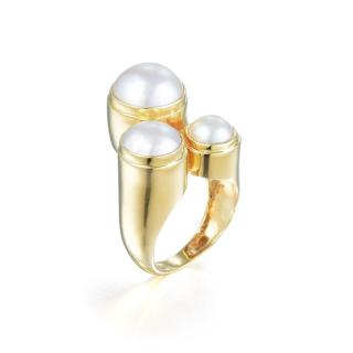 A Mabe Pearl Ring Set with three round mabe pearls