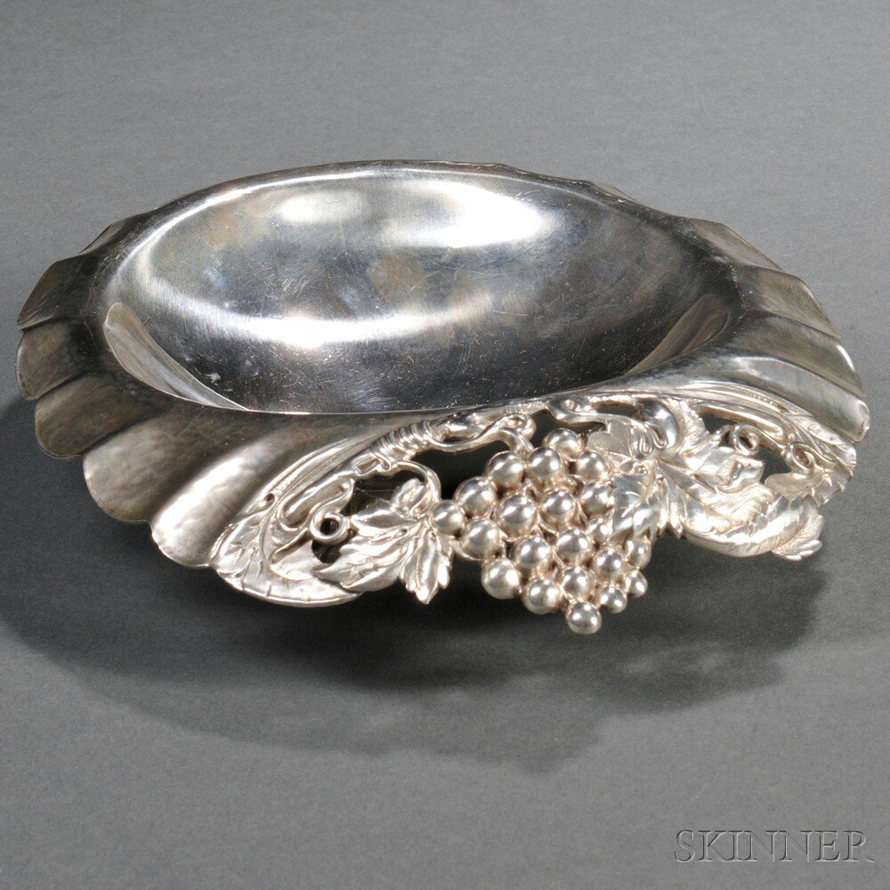 Watson Watsoncraft Hammered Sterling Silver Dish Attleboro Massachusetts first half