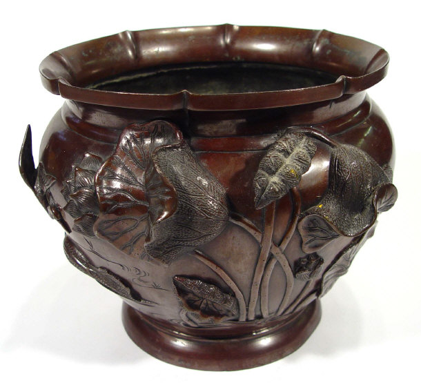 Japanese bronze jardiniere cast with cranes amongst reeds foundry mark