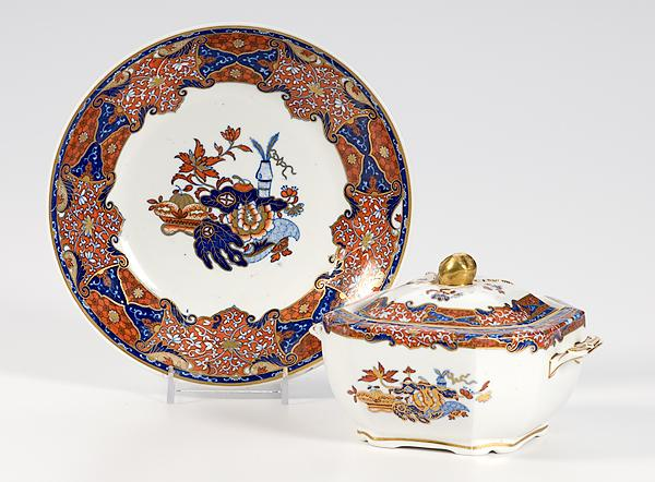 SPODE STONEWARE COVERED SUGAR BOWL AND PLATE English ca 1890