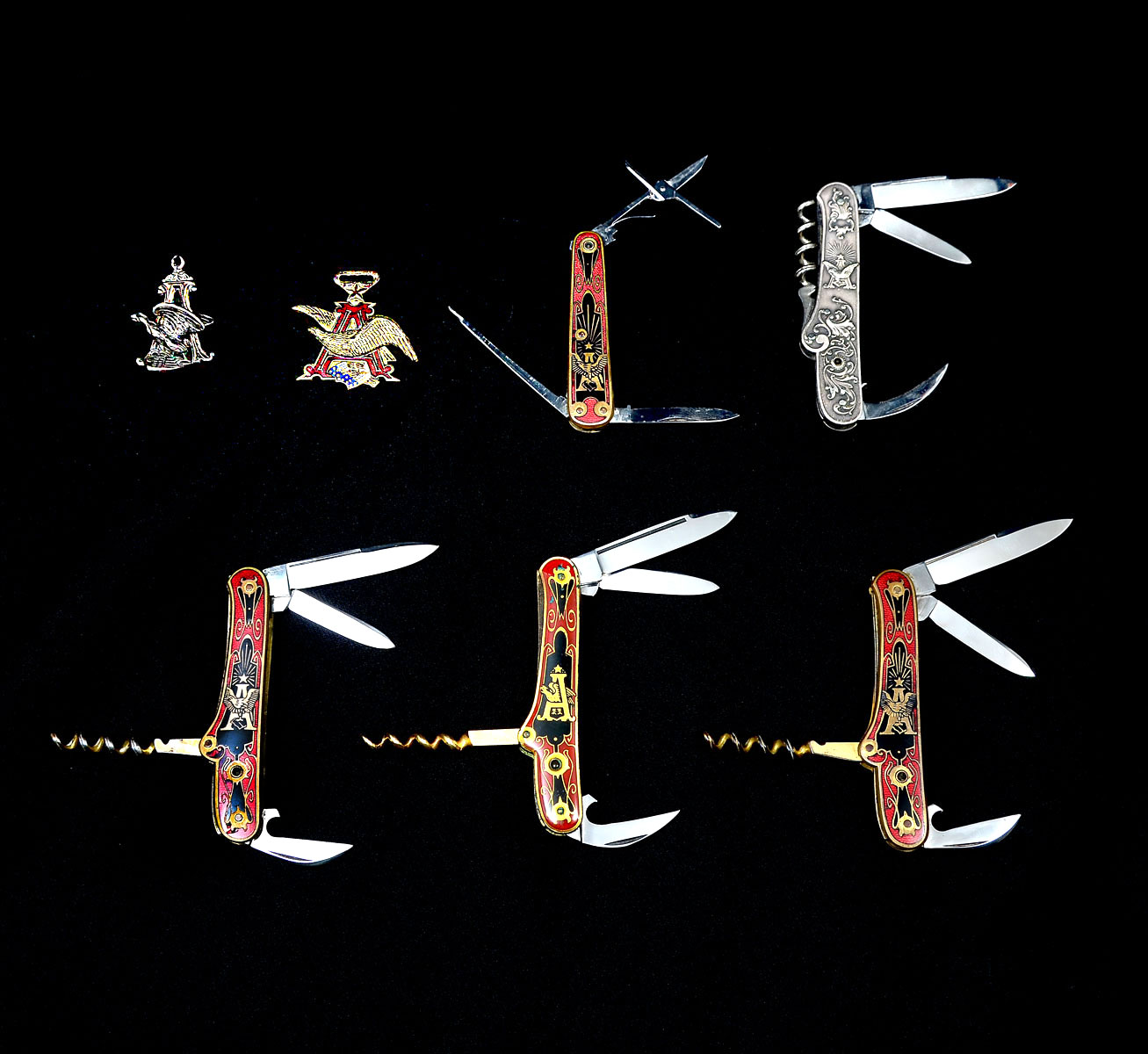 ADOLPHUS ANHEUSER BUSCH KNIFE COLLECTION Comprising 4 Red black enameled