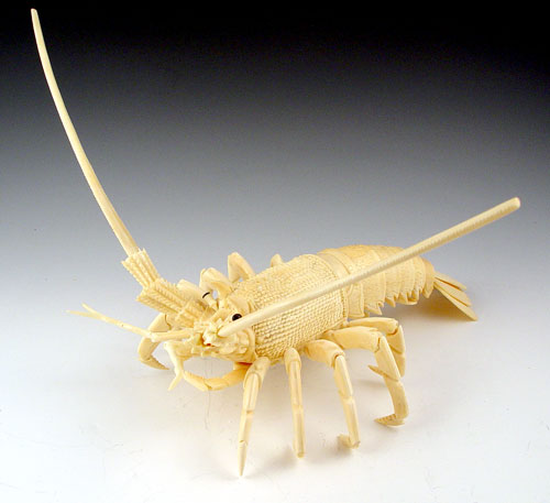 LARGE LIFE SIZE BONE CARVED LOBSTER Fine detail with articulated