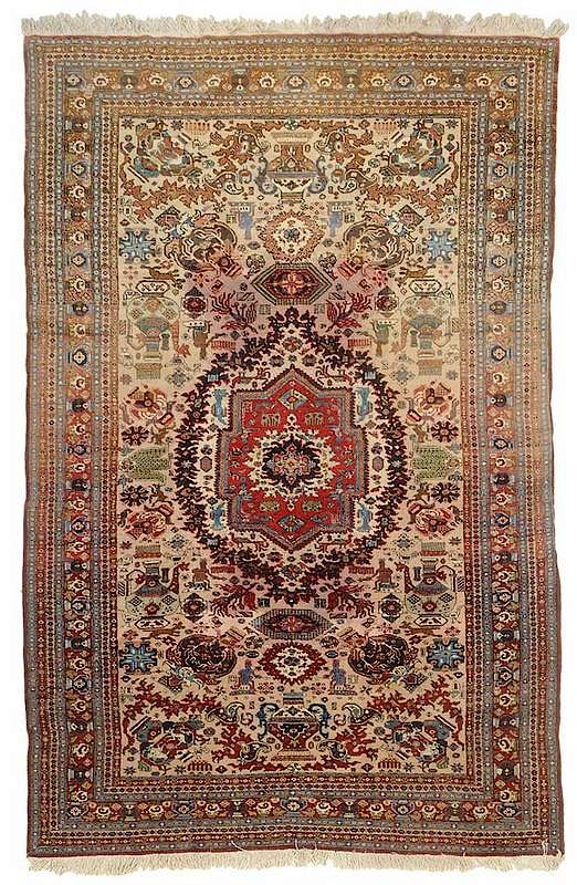 Persian Rug 20th century tan to ivory ground with blue