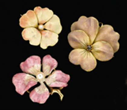Group of three yelow gold and enamel pansy pins Iridescent