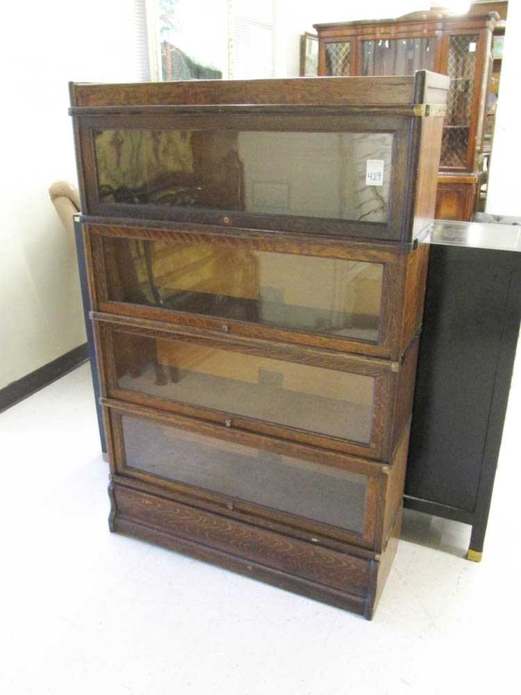 STACKING OAK BOOKCASE The Globe Wernicke Co Ohio early 20th