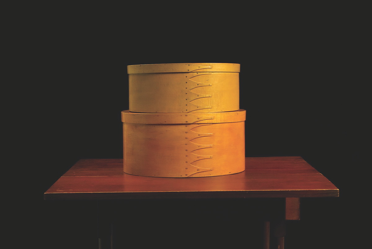 SHAKER OVAL BOX CANTERBURY NEW HAMPSHIRE CIRCA 1850 This outstanding