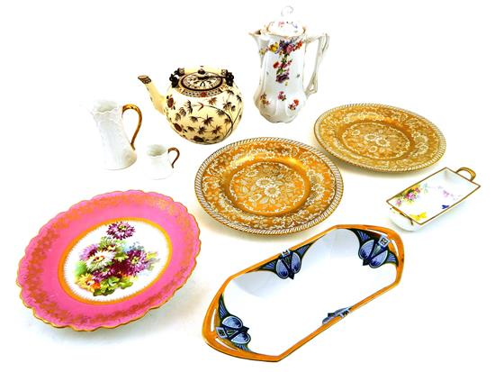19th 20th C porcelain featuring Continental and Japanese makers nine