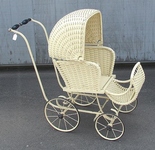 Carriage Cream woven doll carriage with adjustable hood Cream metal