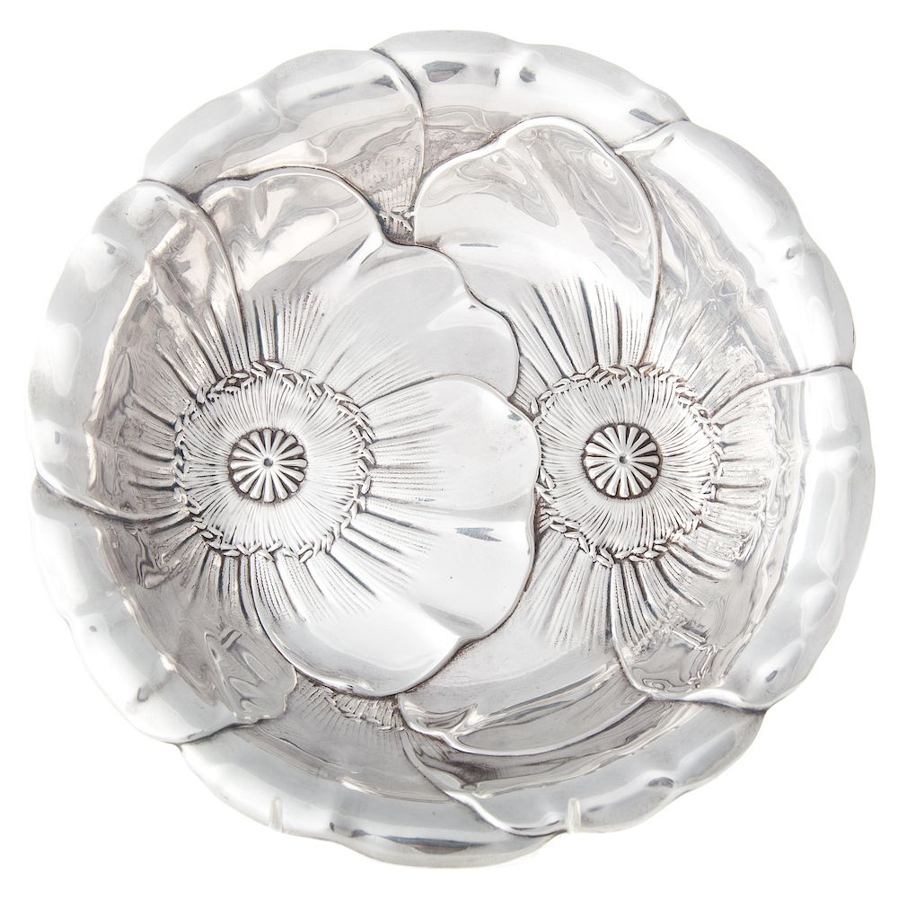 Wallace Poppy sterling vegetable bowl model 123 10 in Diam