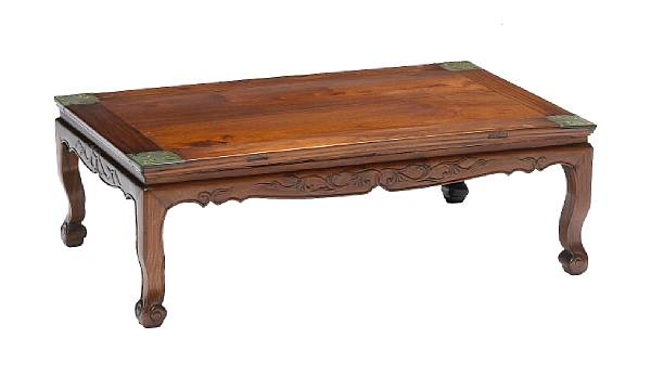 A huanghuali low table Kangzhuo 17th 18th Century The rectangular