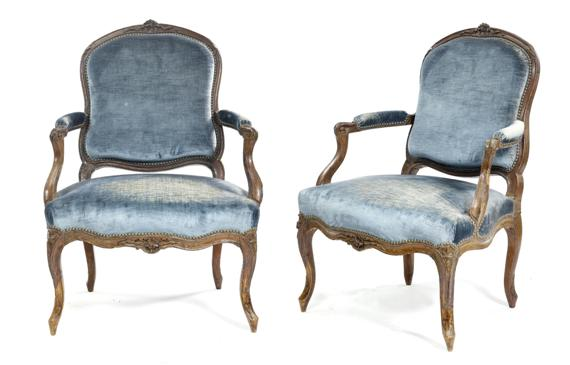 PAIR OF ARMCHAIRS LA REINE Louis XV sign H AMAND