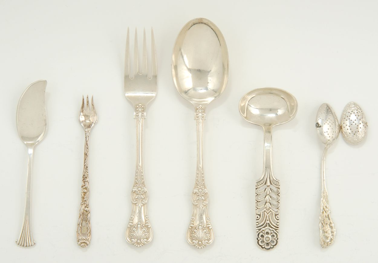 THREE PIECES OF TIFFANY STERLING SILVER FLATWARE Serving fork and