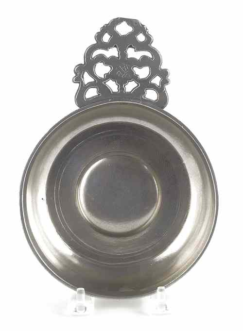 Providence Rhode Island pewter porringer ca 1800 bearing the touch