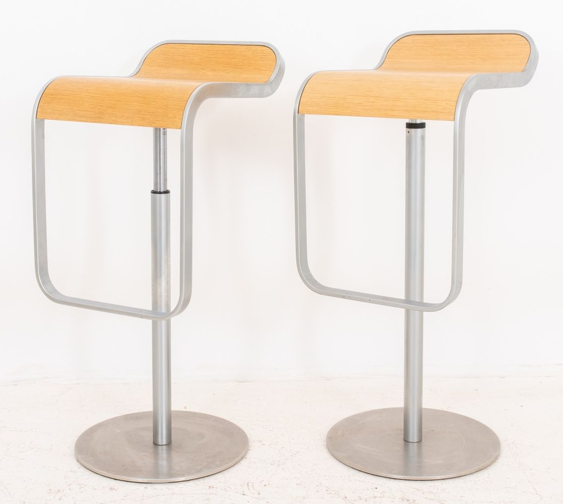 SHIN TOMOKO AZUMI FOR LAPALMA BAR STOOLS 2 Shin Tomoko