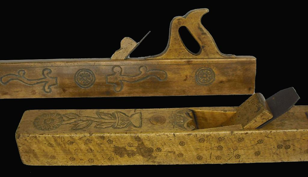 Tyroleon smoothing plane with scratch carved decorations of a sunflower