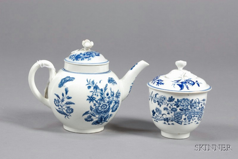 Two Dr Wall Worcester Blue and White Porcelain Items England