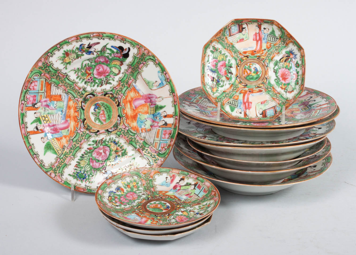 Chinese Export Rose Medallion table articles fourth quarter 19th and