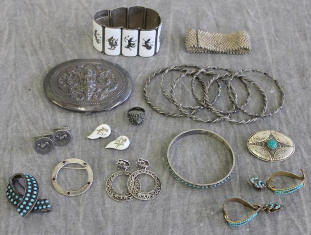 JEWELRY Silver Jewelry Grouping Includes 6 twisted rope silver bracelets