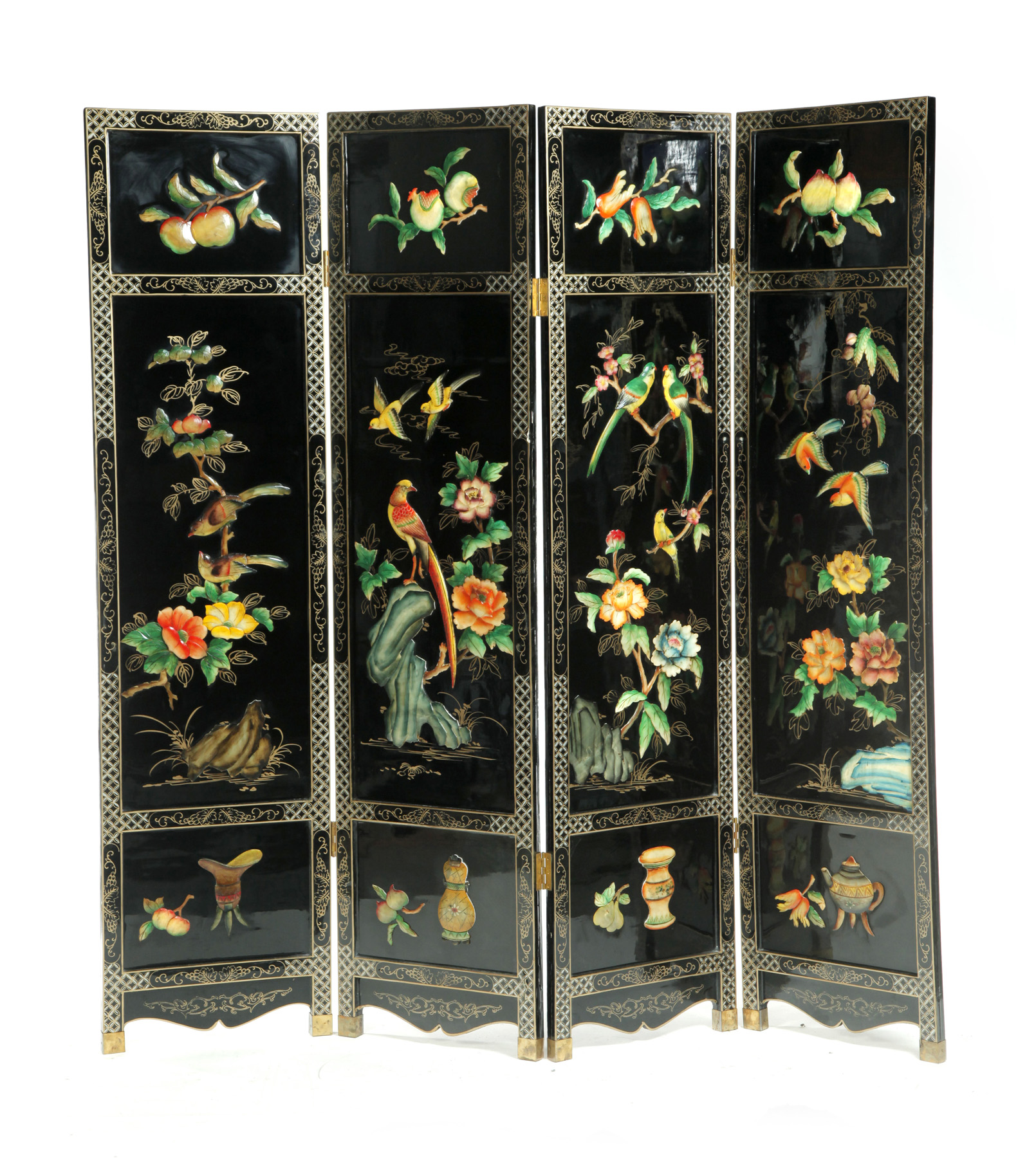 ASIAN LACQUERED SCREEN Late 20th century Four part black floor
