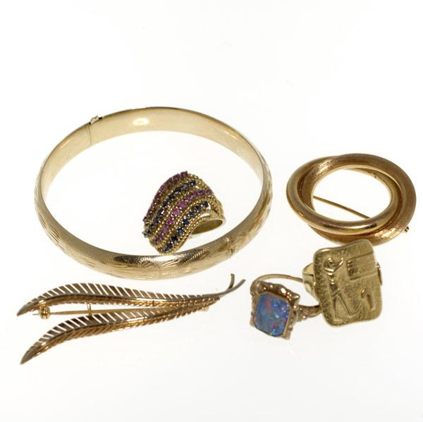 DESIGNER GOLD JEWELRY Six European or American pieces ruby and