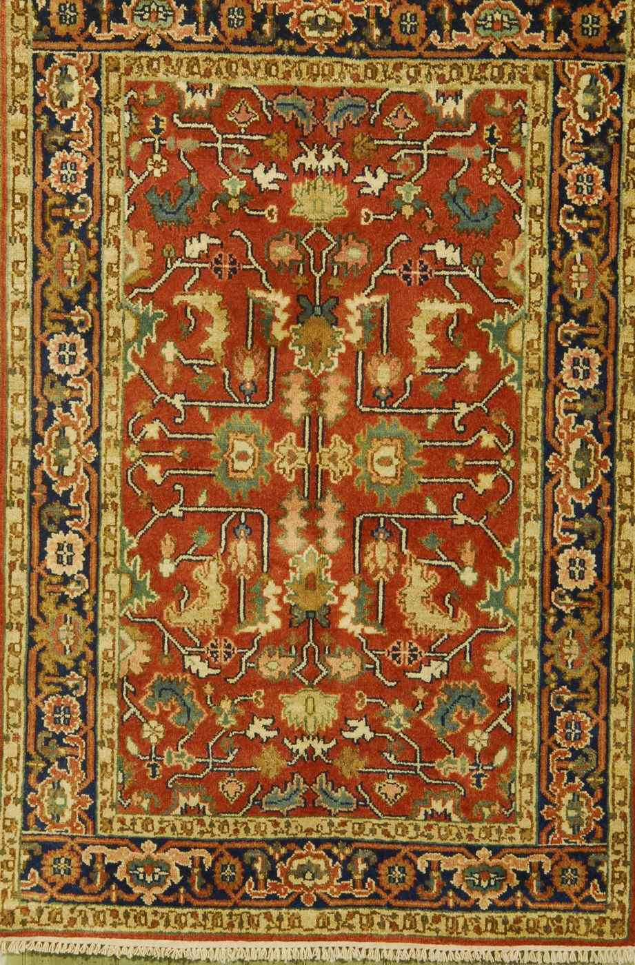 ORIENTAL RUG SERAPI DESIGN4 0 x 6 0 Symmetrical arrangement