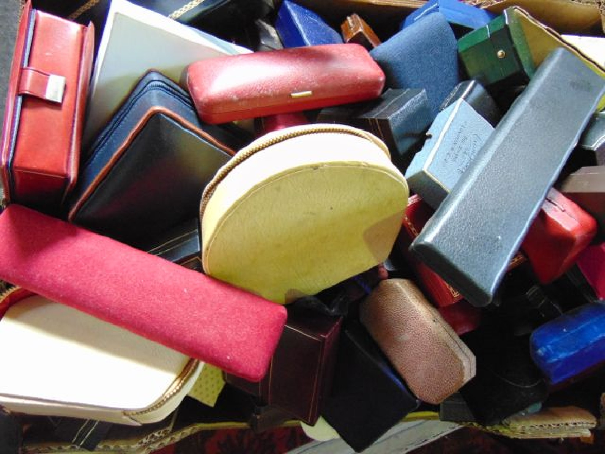 A large quantity of vintage and later jewellery boxes of