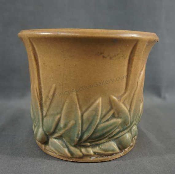 Leaves and Berries pattern Produced by Nelson McCoy Pottery Company