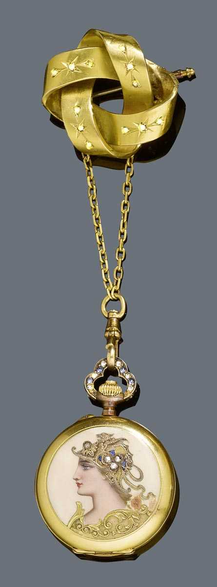 ENAMEL DIAMOND AND SAPPHIRE PENDANT WATCH ca 1900 Yellow gold